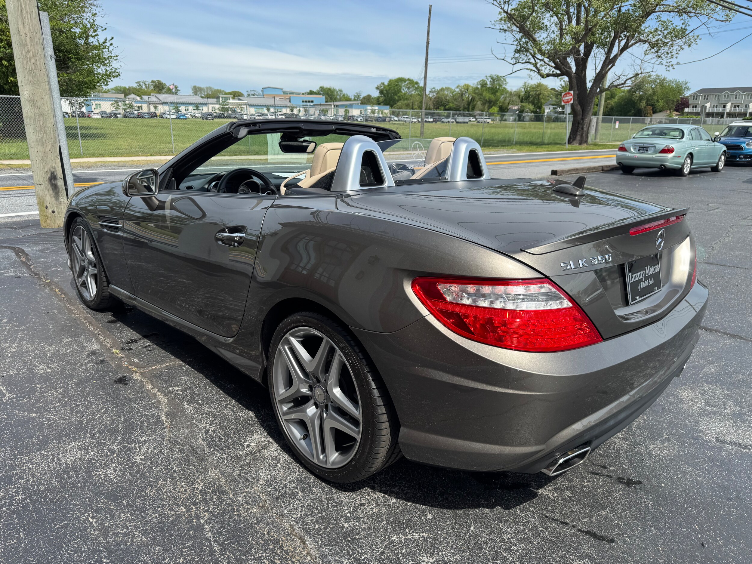 2015 Mercedes Benz SLK 350 photo 4