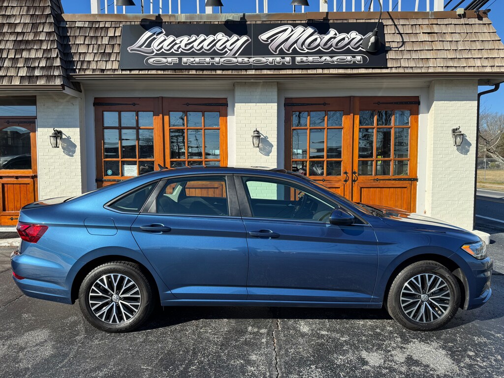Used 2021 Volkswagen Jetta SE Sedan