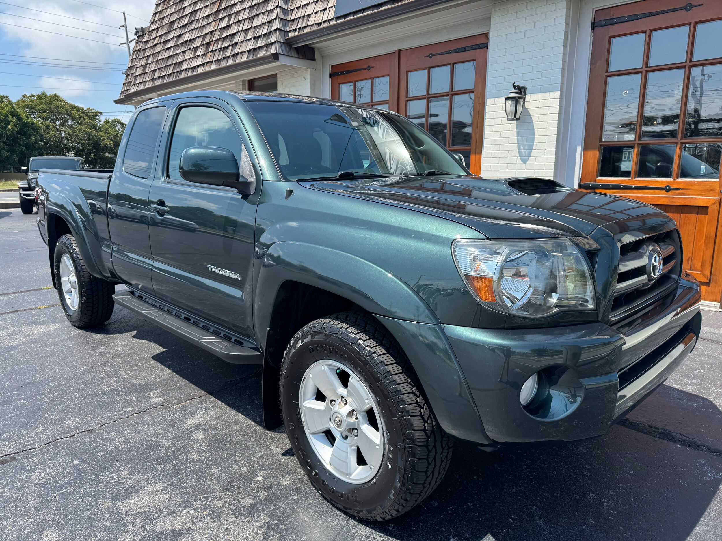2010 Toyota Tacoma Base V6 photo 2