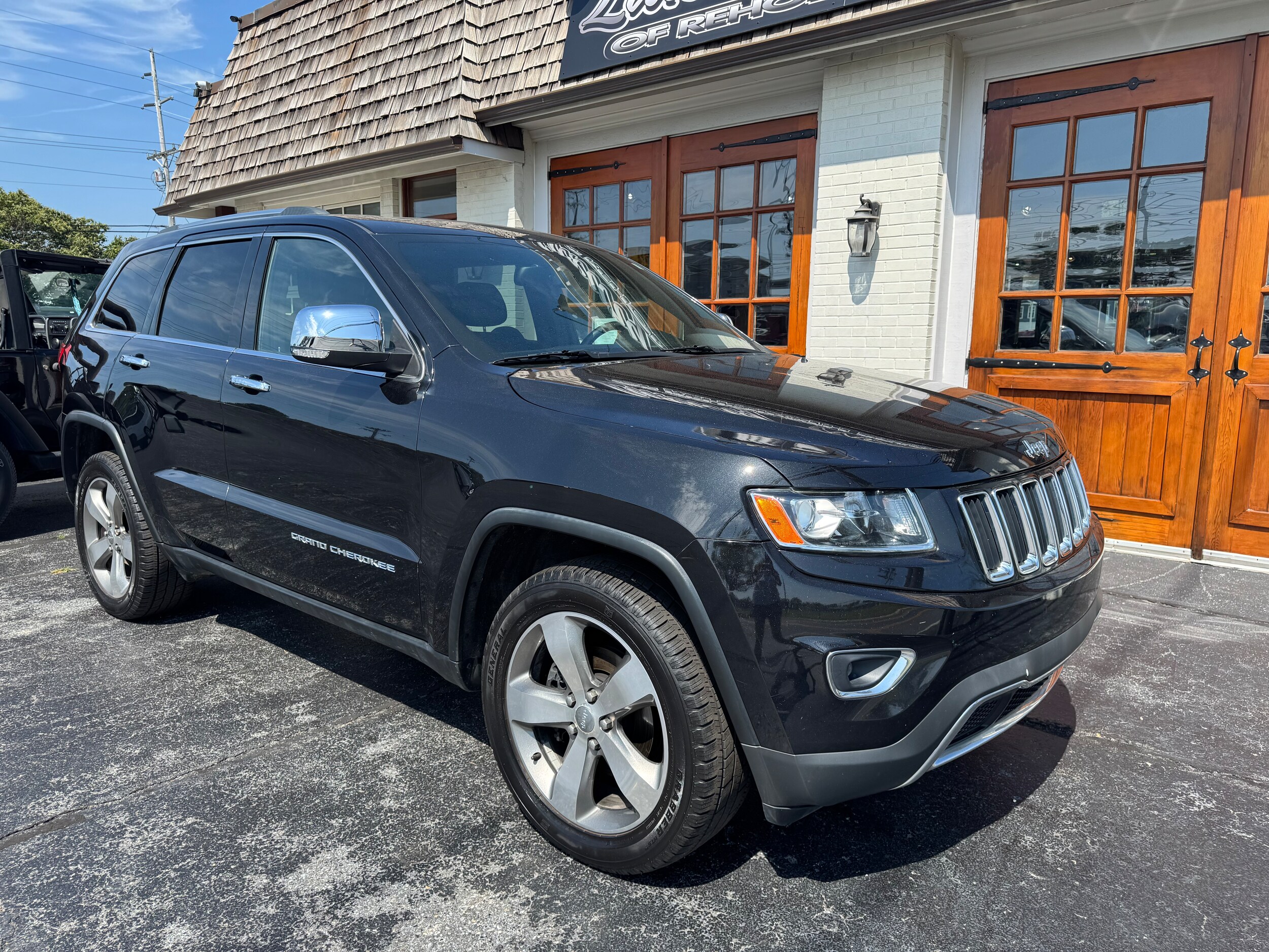 2014 Jeep Grand Cherokee Limited photo 2