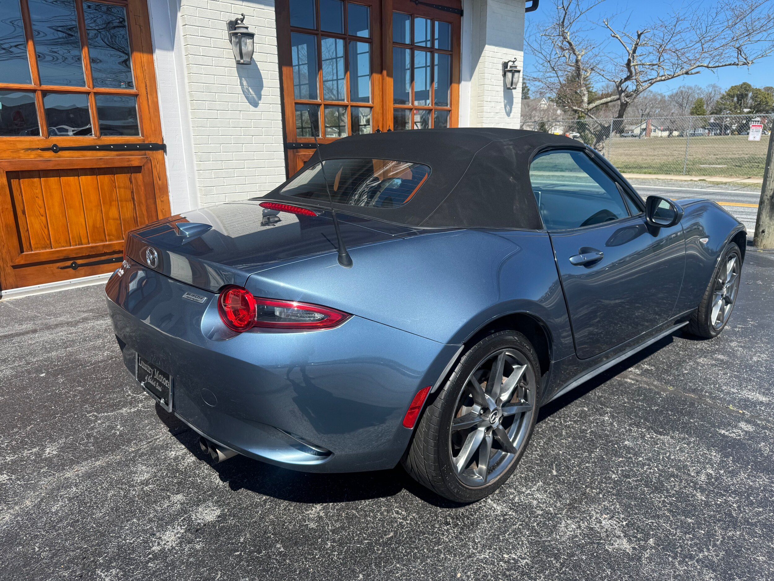 2016 Mazda MX-5 Miata Miata Grand Touring photo 3
