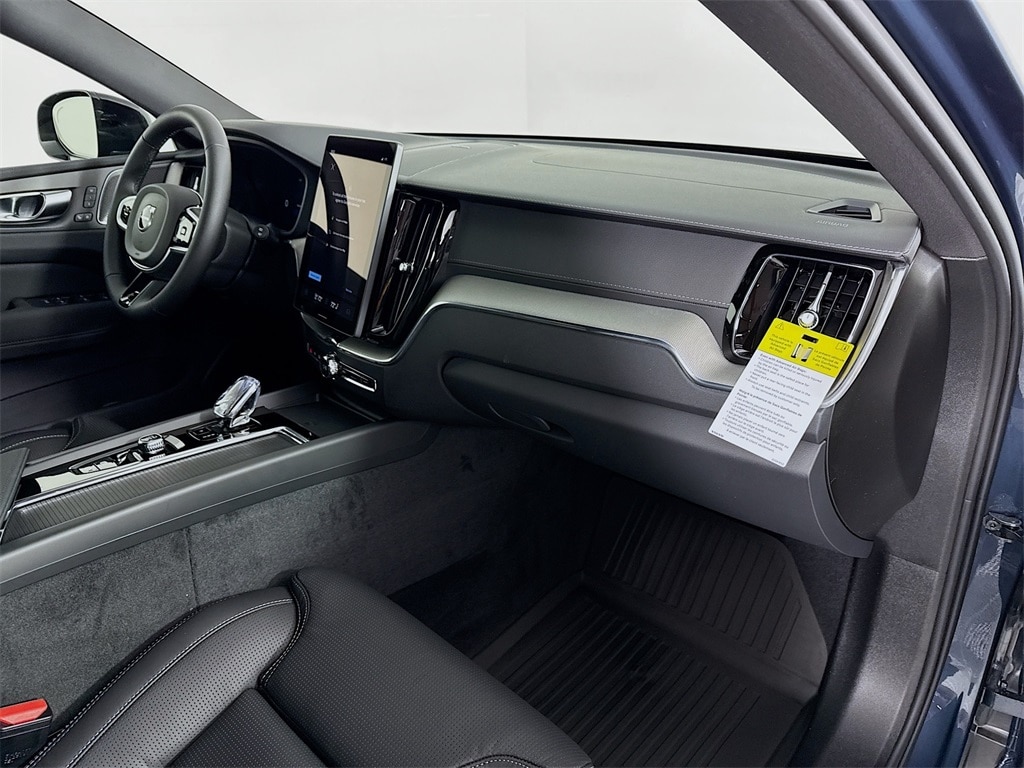 2026 Volvo XC60 Ultra - Photo 25