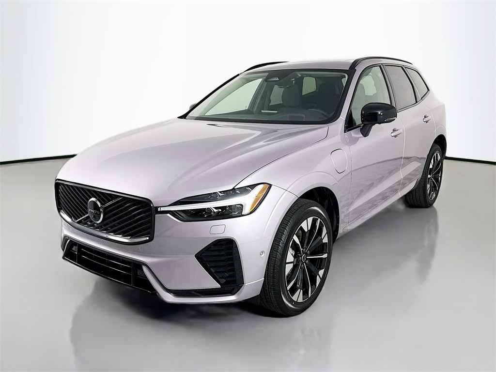 2026 Volvo XC60 T8 Plus Dark AWD's photo