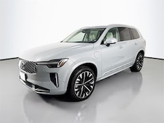 2026 Volvo XC90 plug-in hybrid T8 Ultra 7-Seater SUV