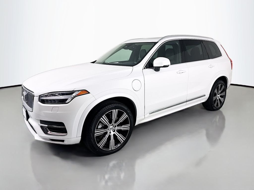 2024 Volvo XC90 T8 Recharge Core Bright Theme 4WD's photo