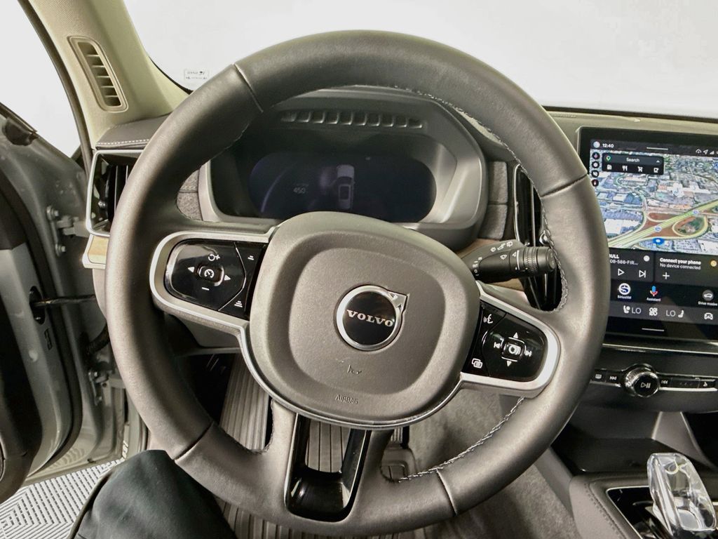 2026 Volvo XC90 Plus - Photo 12