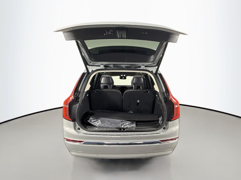 2026 Volvo XC90 Plus - Photo 28