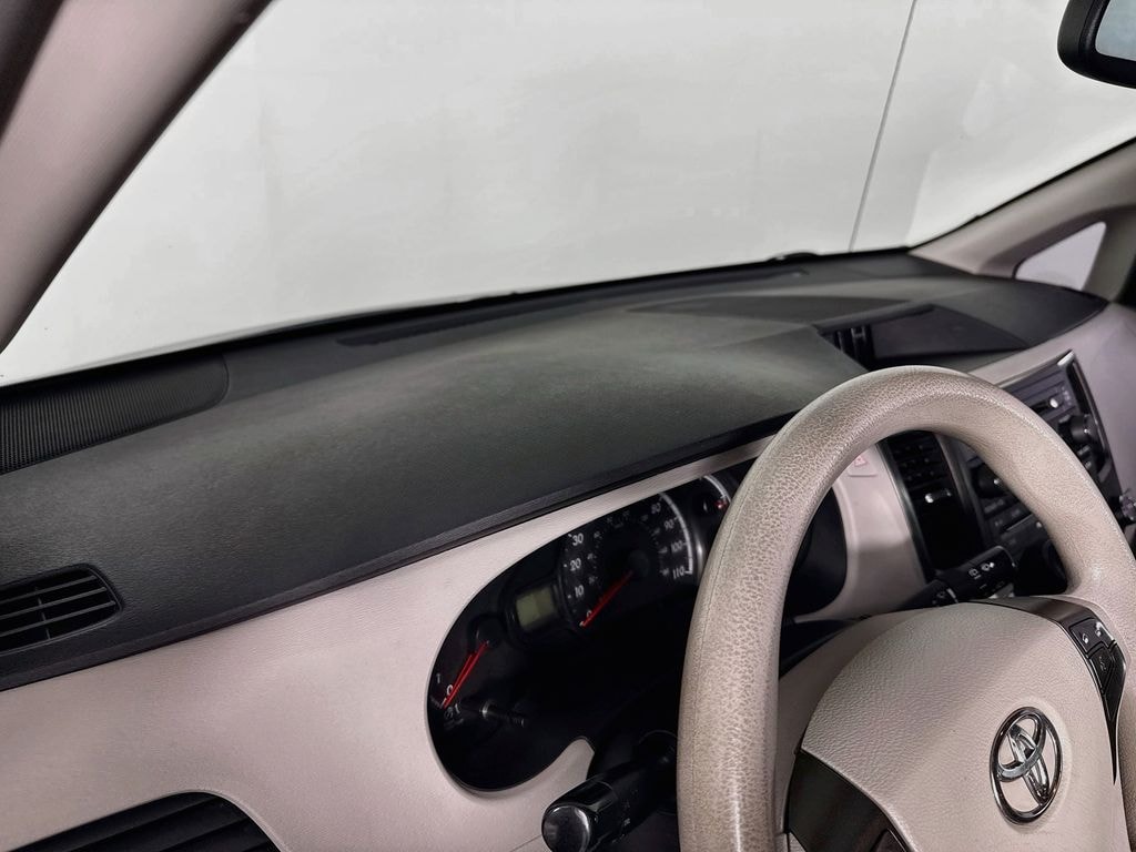 Used 2011 Toyota Sienna LE Minivan/Van