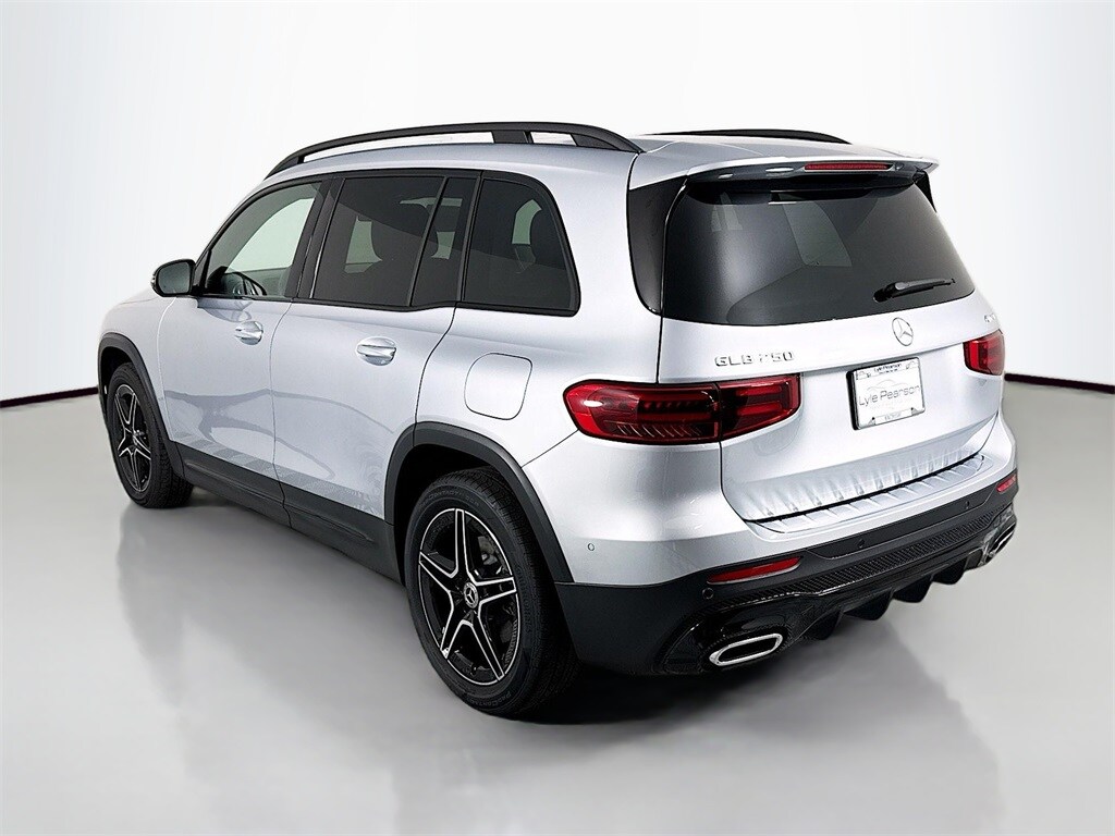 2024 Mercedes Benz GLB 250 4MATIC photo 2