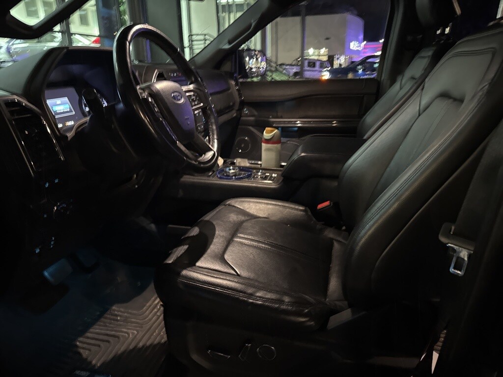 2018 Ford Expedition MAX Limited photo 3