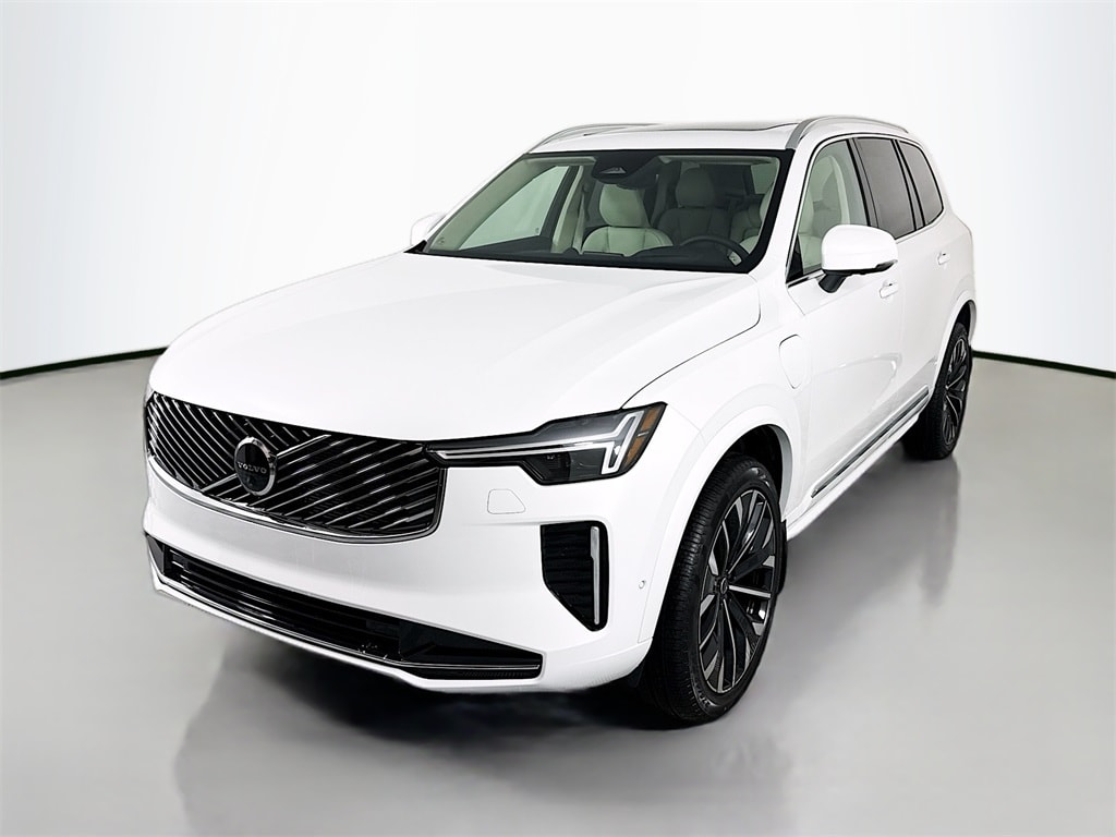 2026 Volvo XC90 T8 Recharge Ultra Bright 4WD's photo