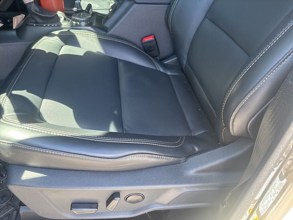 Used 2025 Ford Bronco Badlands SUV