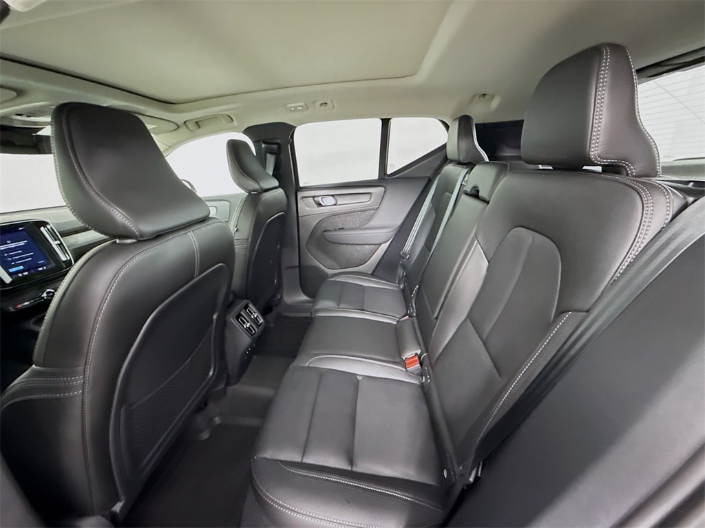 2026 Volvo XC40 Plus - Photo 20