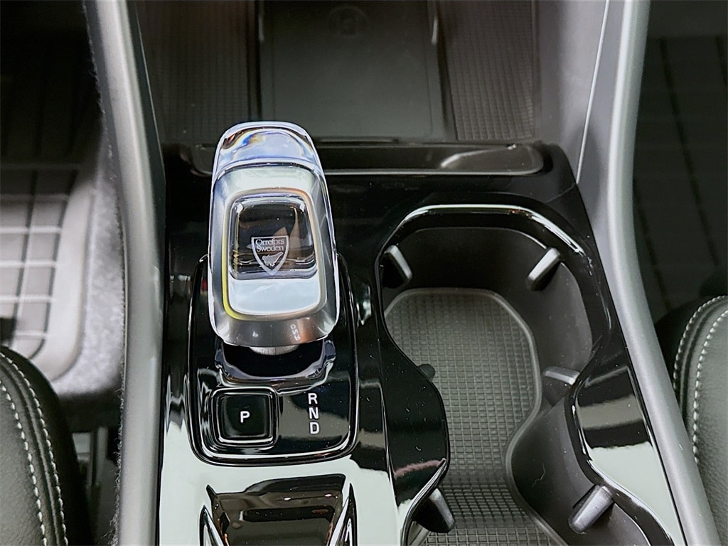 2026 Volvo XC40 Plus - Photo 15