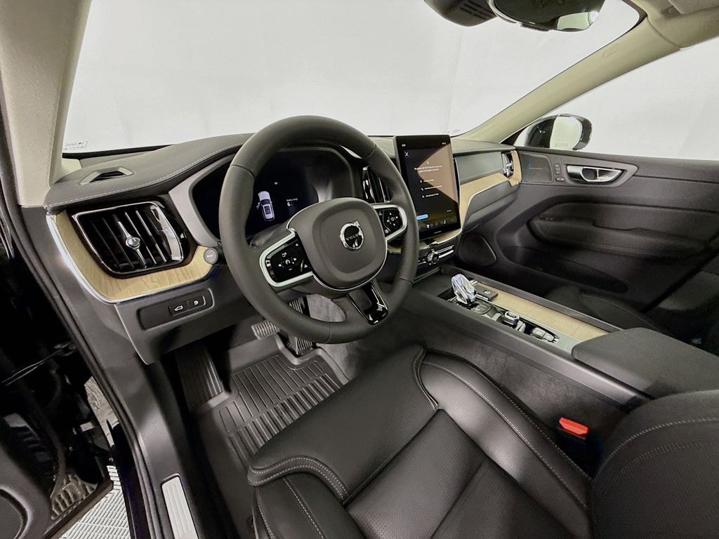 New 2026 Volvo XC60 plug-in hybrid T8 Ultra SUV