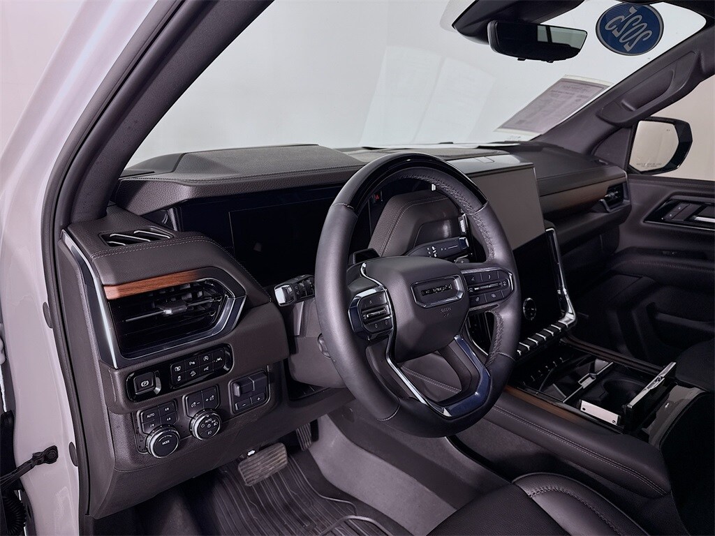 2025 Gmc Yukon Denali photo 3
