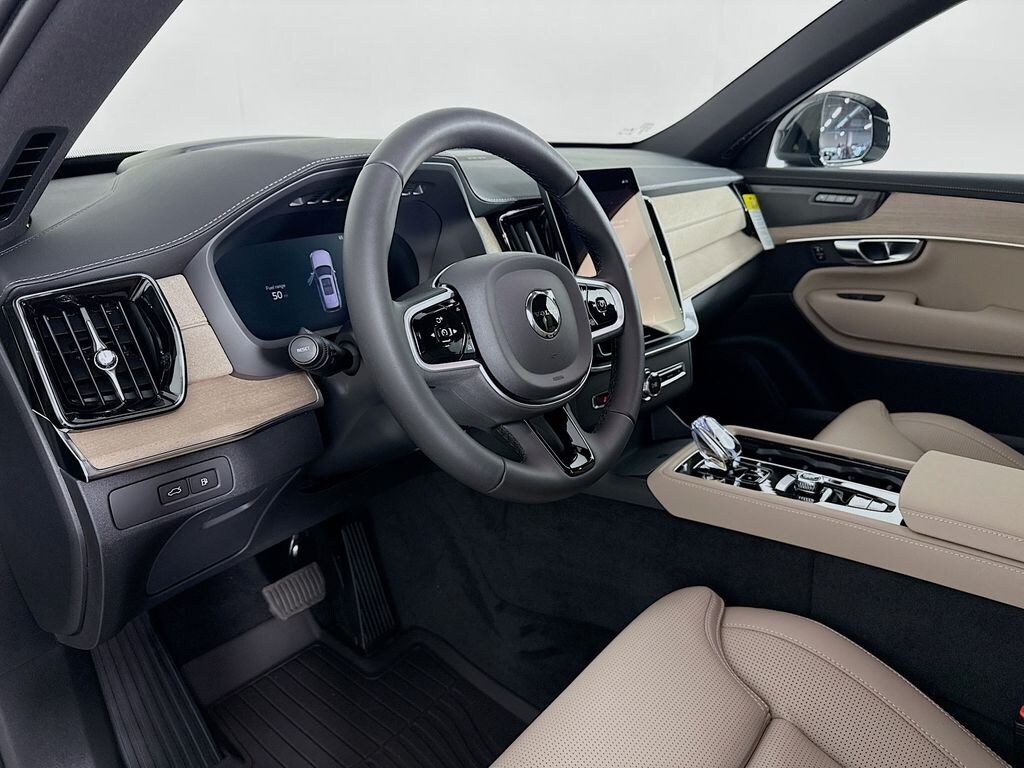 New 2026 Volvo XC90 plug-in hybrid T8 Ultra 7-Seater SUV
