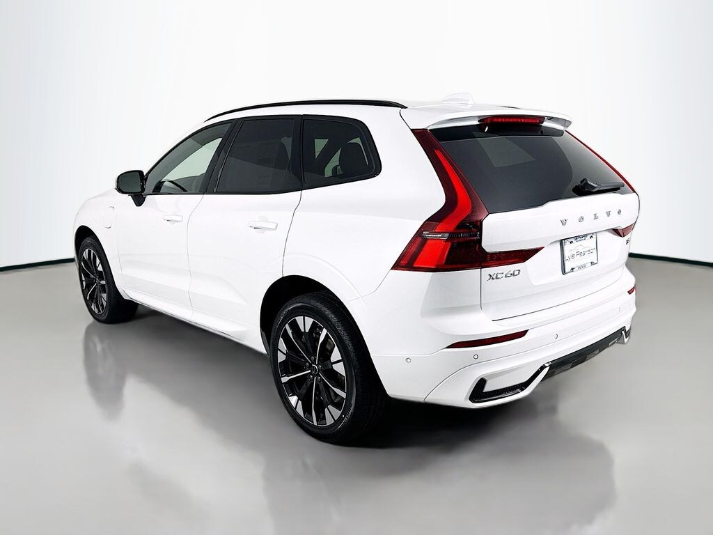 New 2026 Volvo XC60 plug-in hybrid T8 Plus SUV
