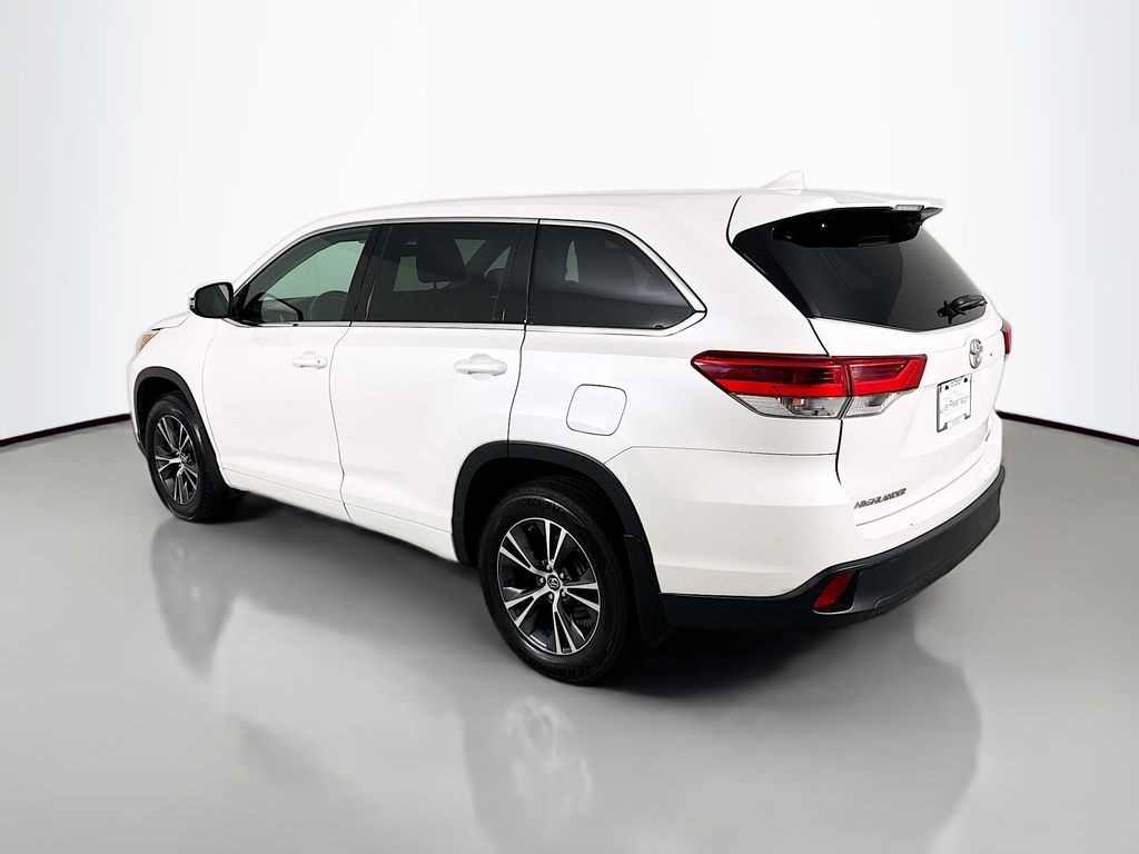 Used 2017 Toyota Highlander LE Plus SUV