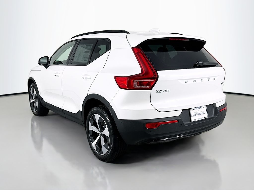New 2026 Volvo XC40 B5 Plus SUV