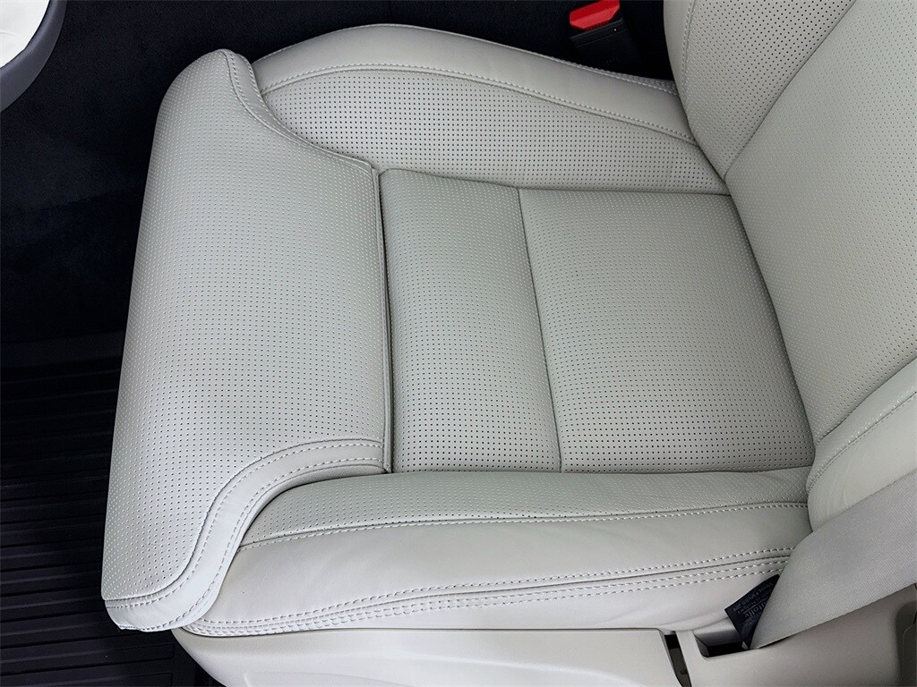 2026 Volvo XC60 Ultra - Photo 18