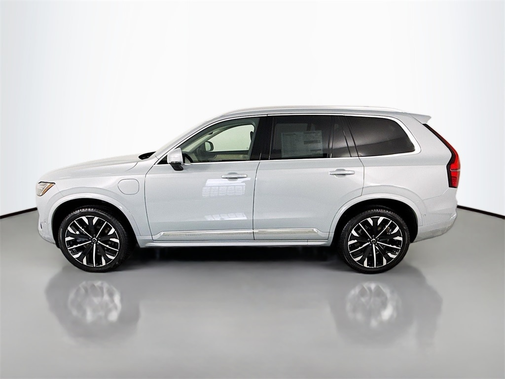 New 2026 Volvo XC90 plug-in hybrid T8 Plus 6-Seater SUV