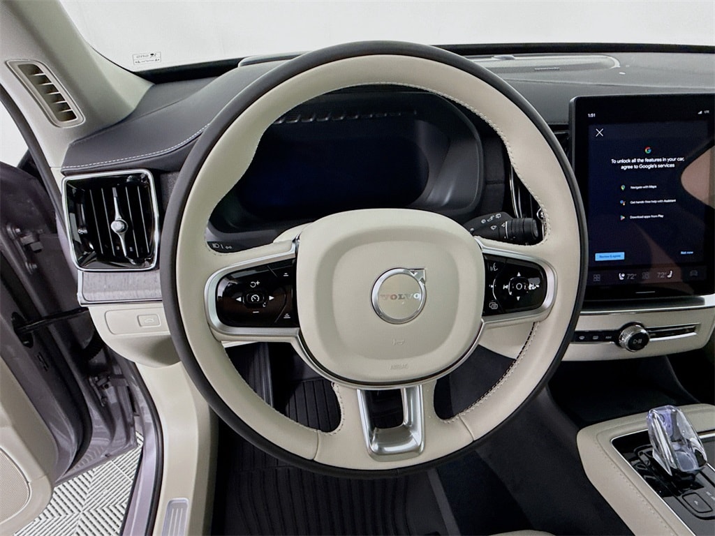 2026 Volvo XC90 Ultra - Photo 12