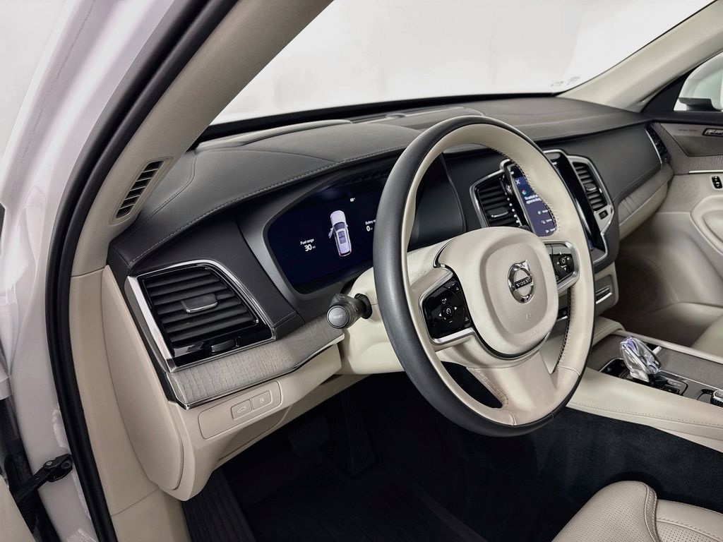Certified 2025 Volvo XC90 Plug-In Hybrid T8 Ultra SUV