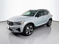 2026 Volvo XC40 B5 Plus SUV