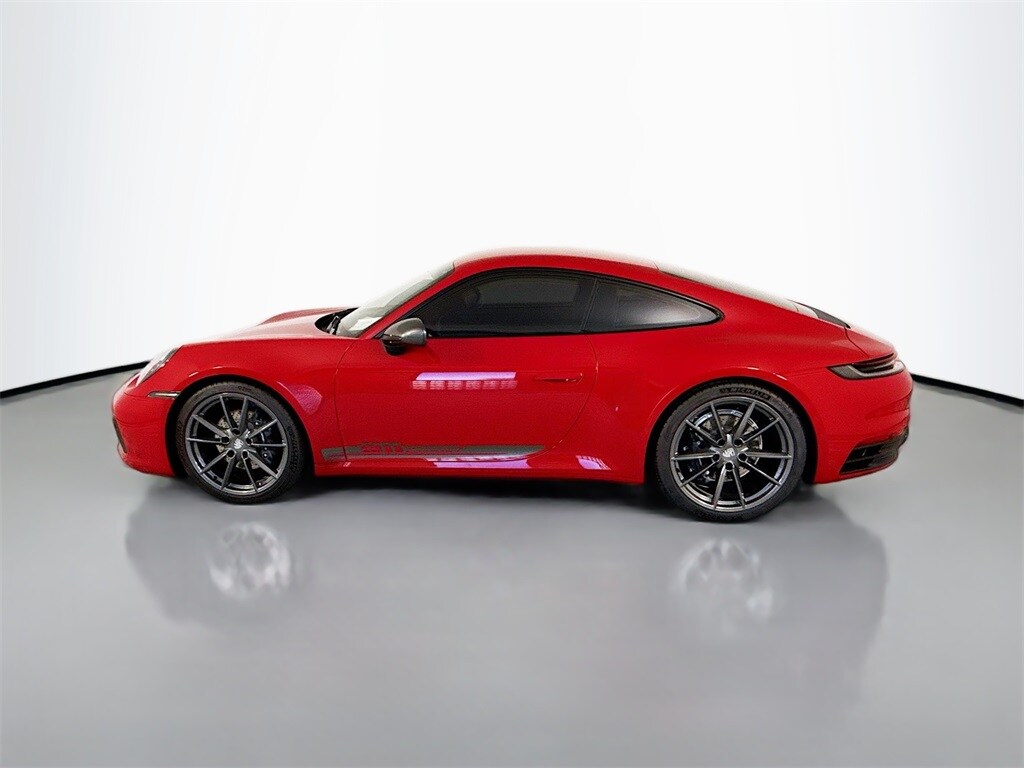 2024 Porsche 911 T photo 2