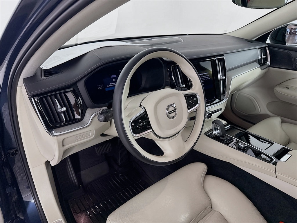 Certified 2024 Volvo S60 Recharge Plug-In Hybrid Ultimate Sedan