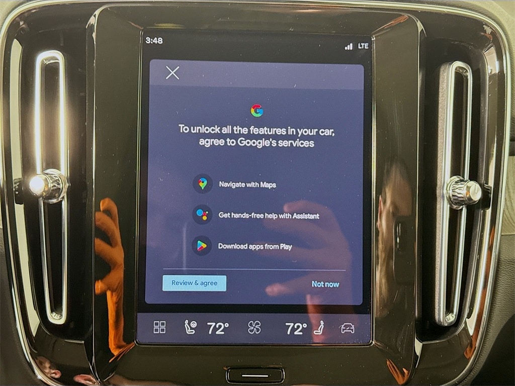 2026 Volvo XC40 Plus - Photo 13