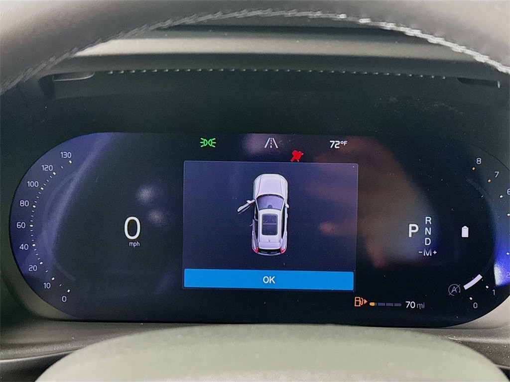 2026 Volvo XC40 Plus - Photo 12