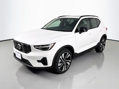 2026 Volvo XC40 B5 Ultra AWD SUV