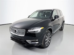 2025 Volvo XC90 B5 Core SUV