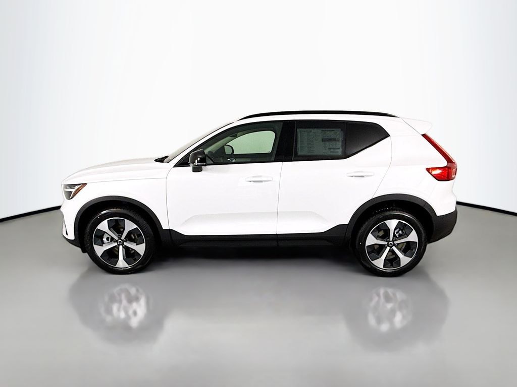 New 2026 Volvo XC40 B5 Plus SUV