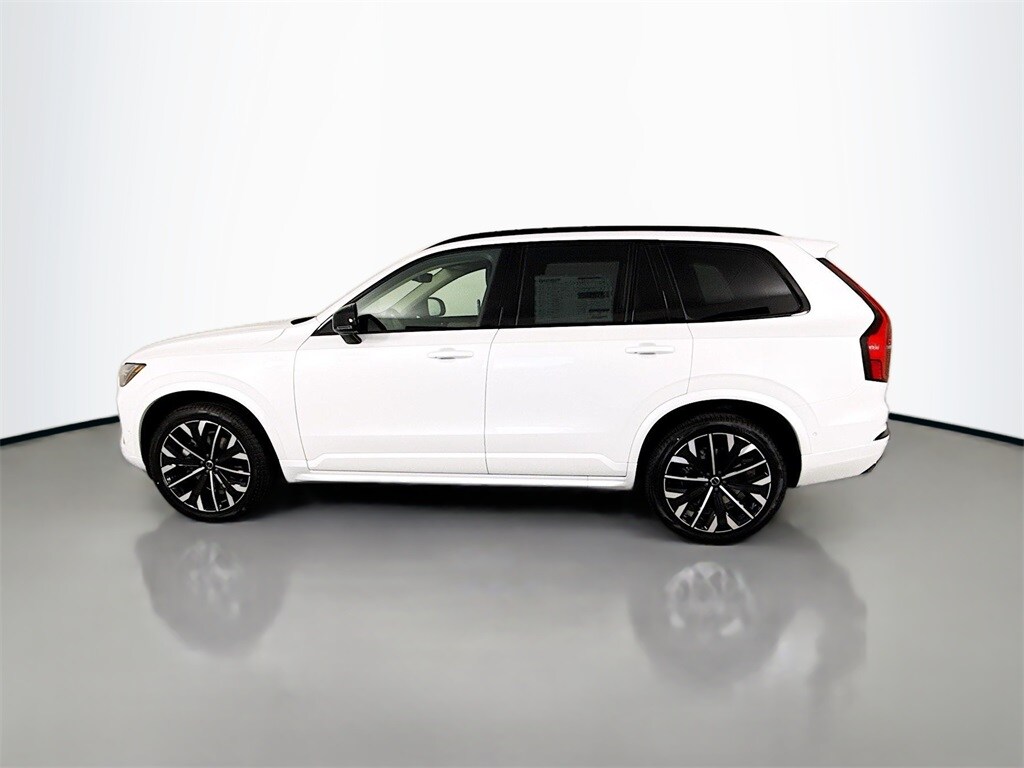 2026 Volvo XC90 AWD photo 2
