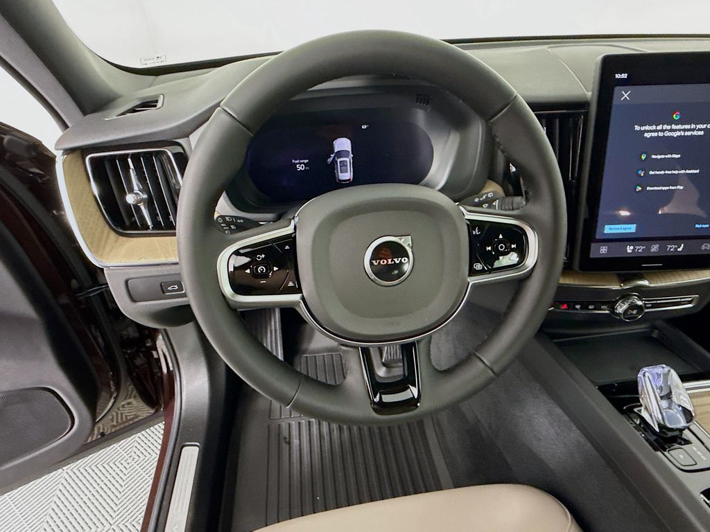 2026 Volvo XC60 Plus - Photo 12
