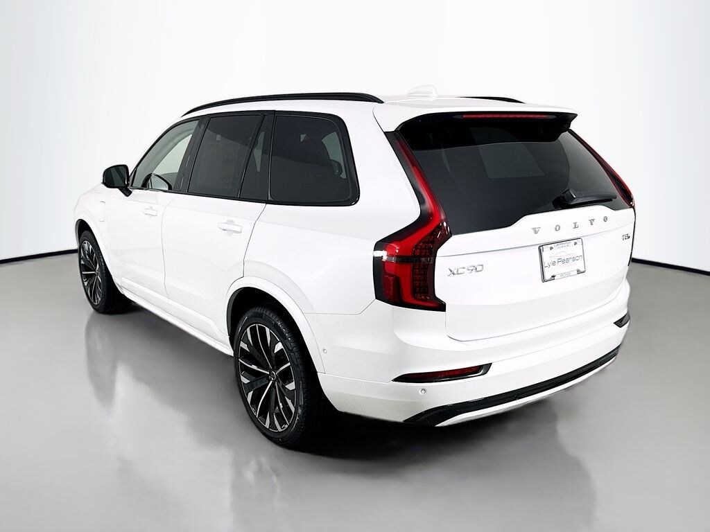 New 2026 Volvo XC90 plug-in hybrid T8 Ultra Dark Theme 7-Seater SUV