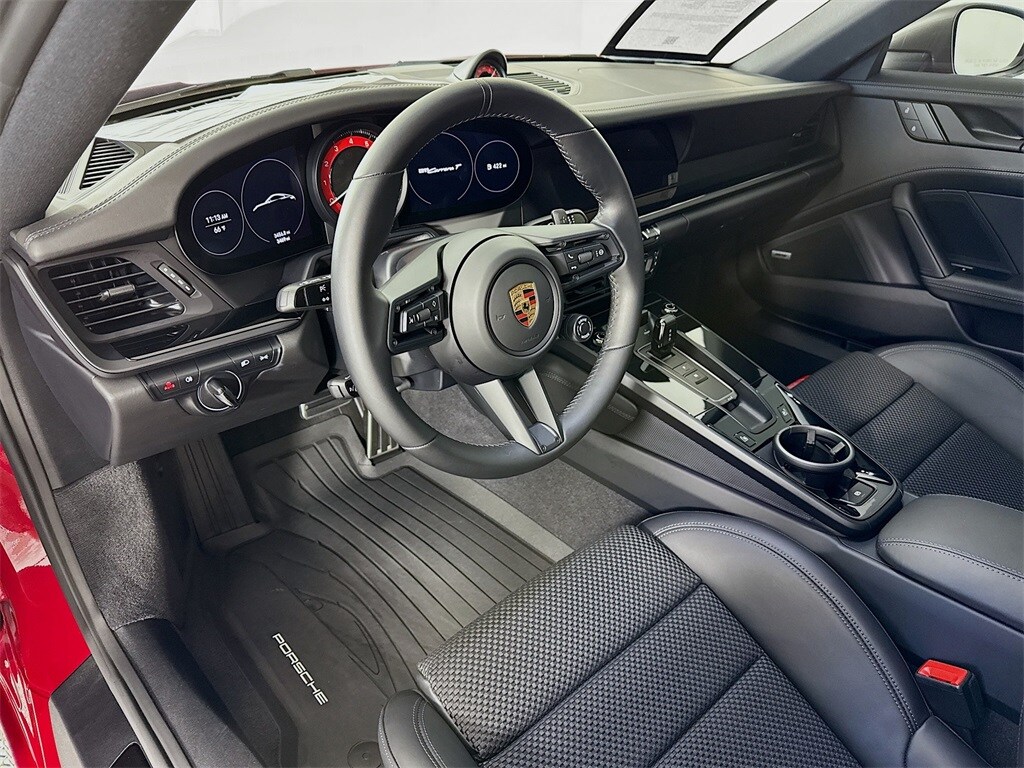 2024 Porsche 911 T photo 4