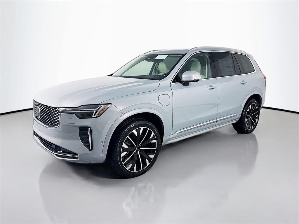2026 Volvo XC90 T8 Recharge Ultra Bright 4WD's photo