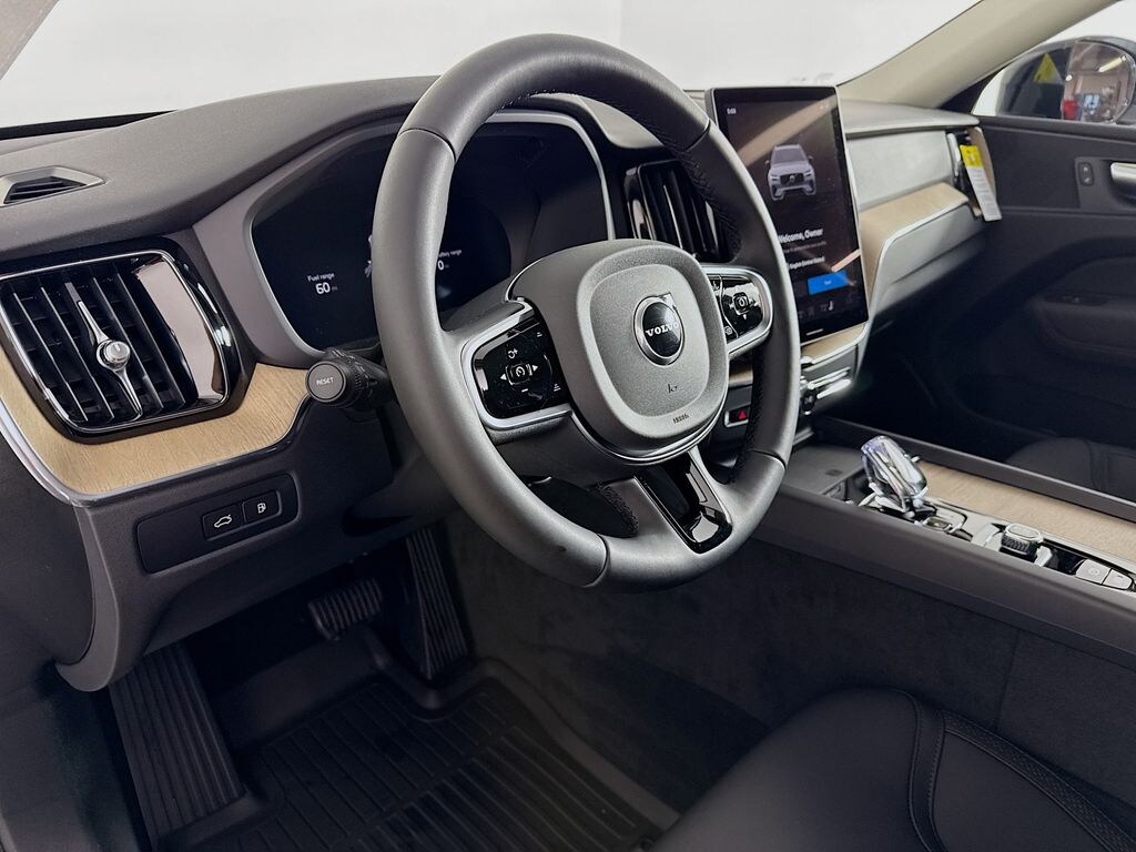 New 2026 Volvo XC60 plug-in hybrid T8 Plus SUV