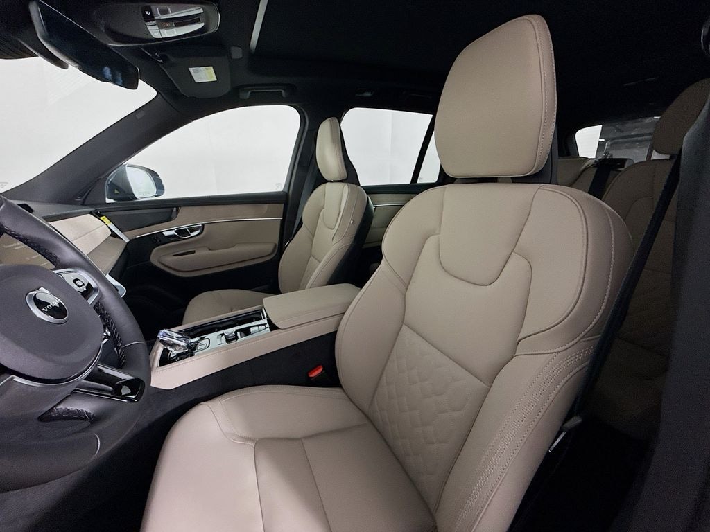 New 2026 Volvo XC90 plug-in hybrid T8 Plus 7-Seater SUV