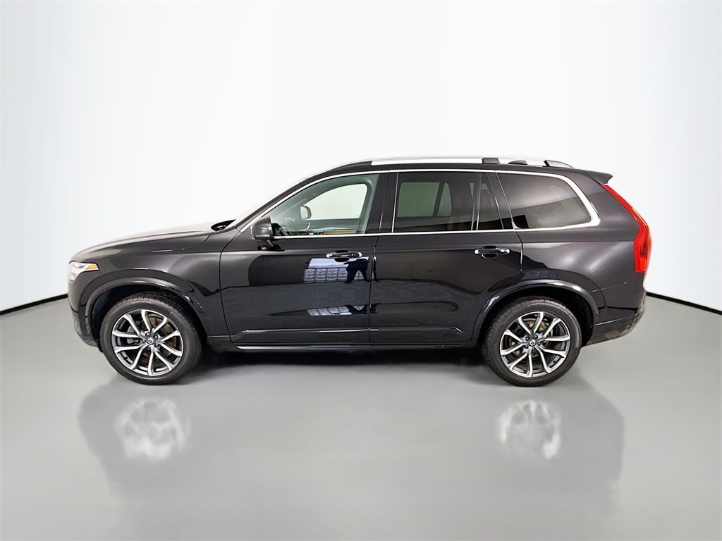 Used 2018 Volvo XC90 T6 Momentum SUV