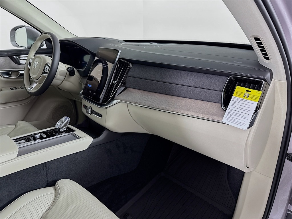 2026 Volvo XC90 Ultra - Photo 24