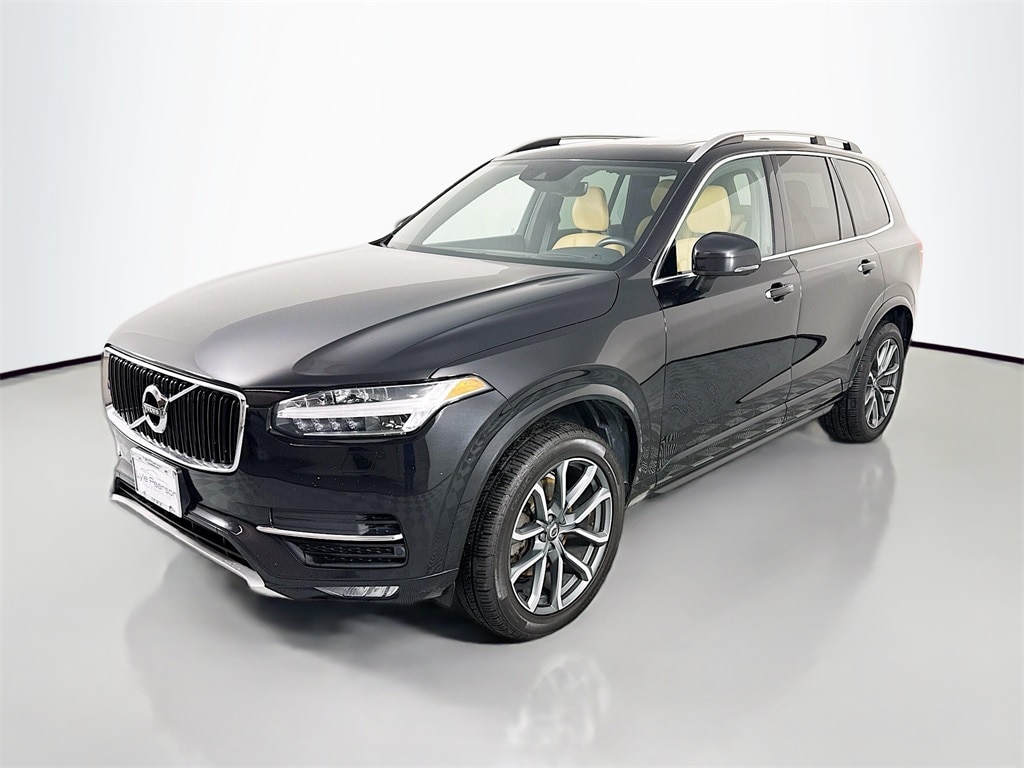 Used 2018 Volvo XC90 T6 Momentum SUV