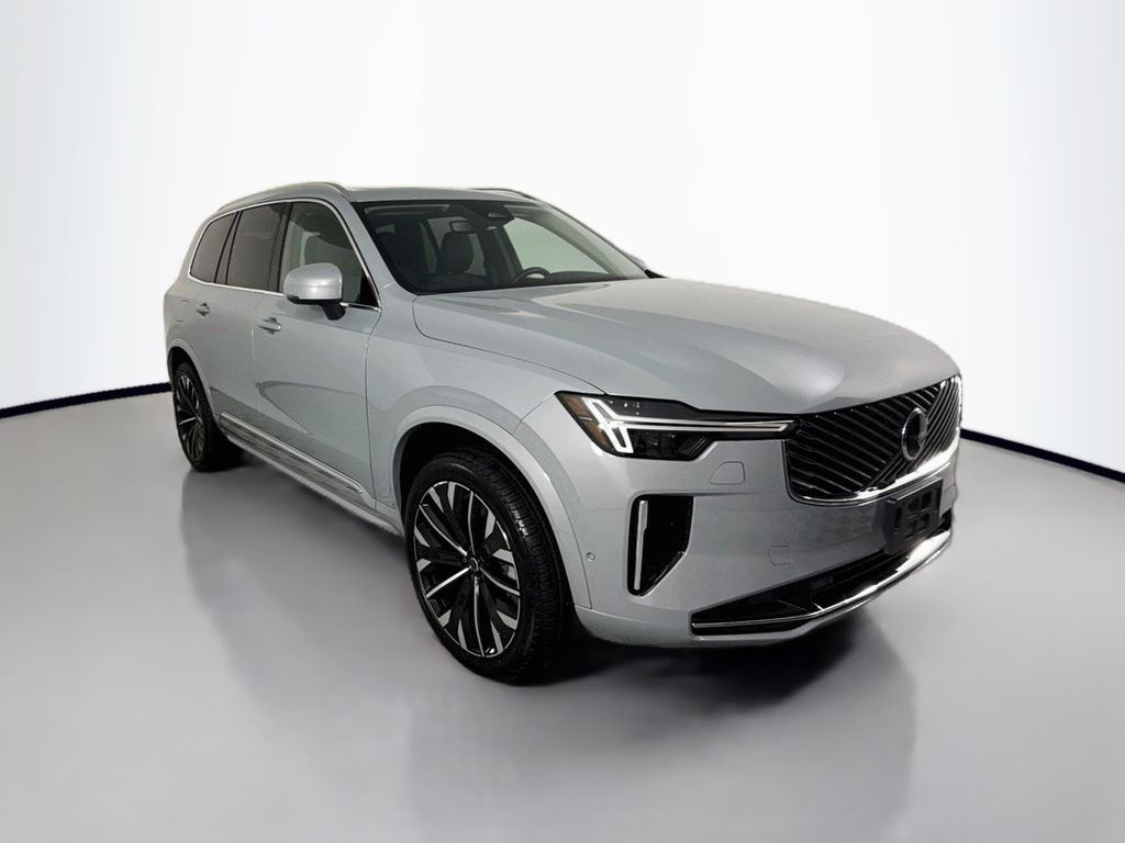 2026 Volvo XC90 Plus - Photo 7