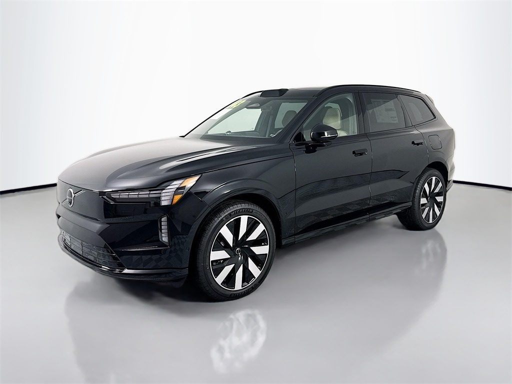 2025 Volvo EX90 Ultra's photo