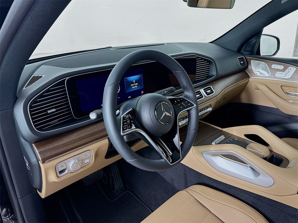 2025 Mercedes Benz GLE 350 4MATIC photo 3
