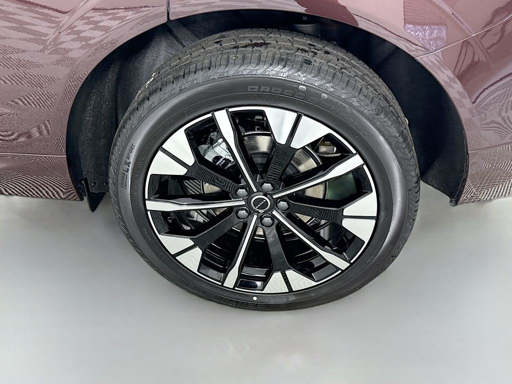 2026 Volvo XC60 Plus - Photo 27